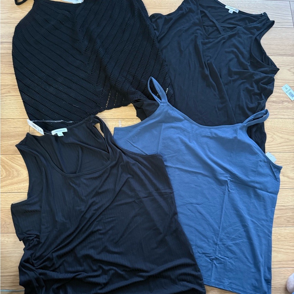 NWT 4X warehouse one Women's  Tops